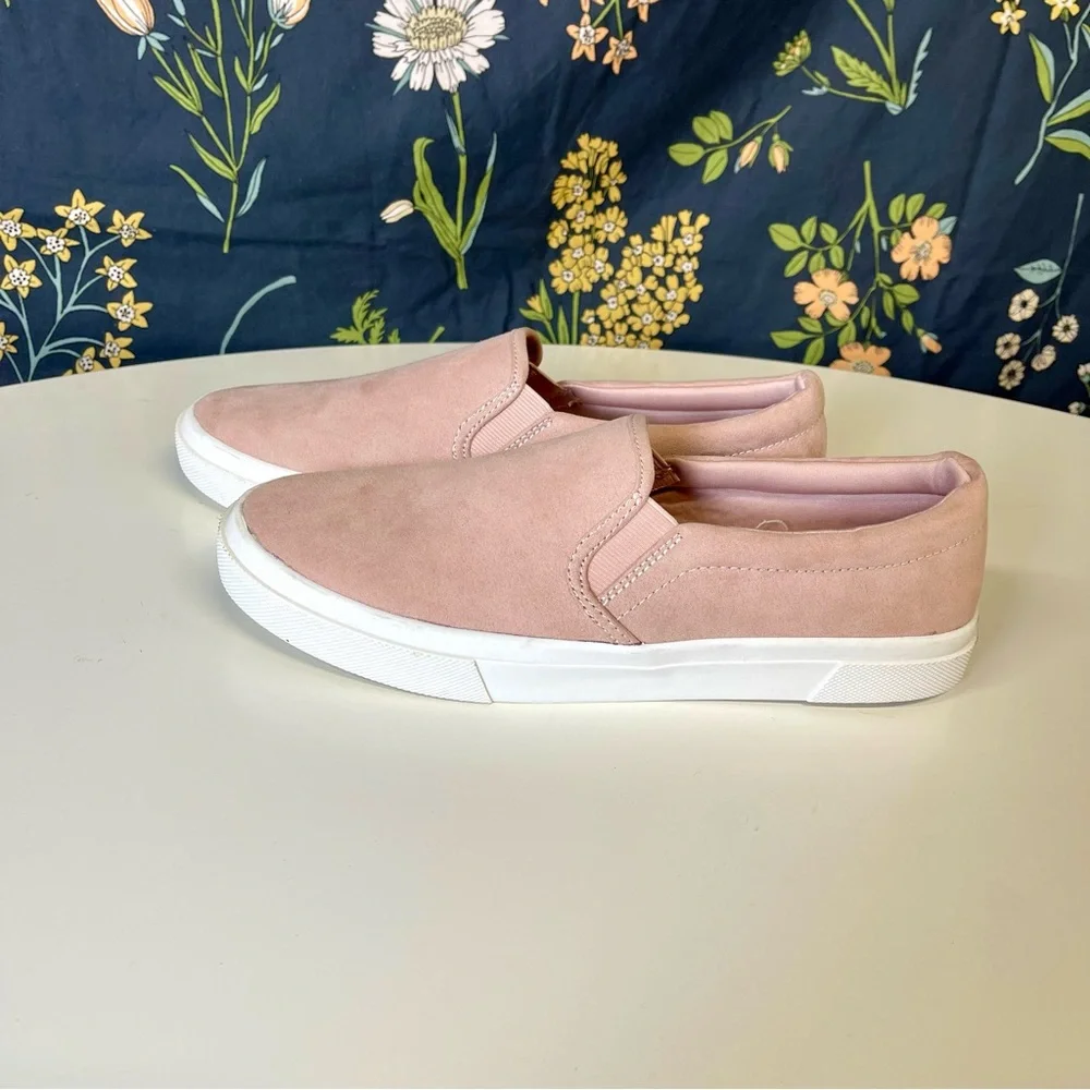 H&M Womens Faux Suede Slip On Sneakers 9.5 Pink Flats NWT